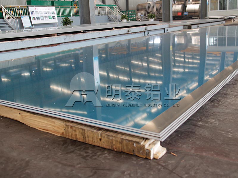 5052鋁板用于機(jī)械設(shè)備有哪些優(yōu)勢(shì)？一噸價(jià)格多少？