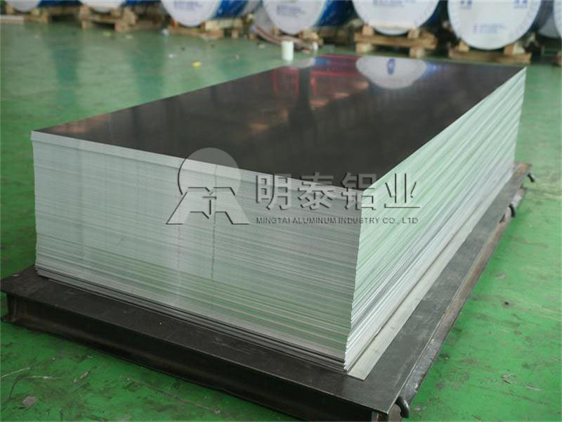 5182汽車(chē)鋁板哪家好？明泰鋁業(yè)質(zhì)量好價(jià)格優(yōu)