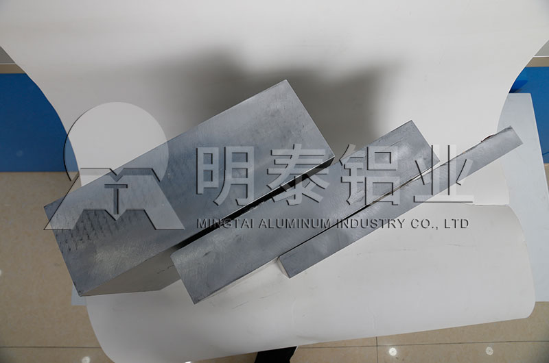 想買散熱片_電暖氣外殼用3004鋁板需要多少錢，性價(jià)比怎樣